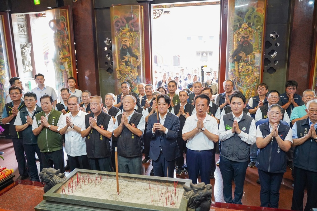 民進黨總統參選人統賴清德今（15）天來嘉義參香祈福。 圖：民進黨提供