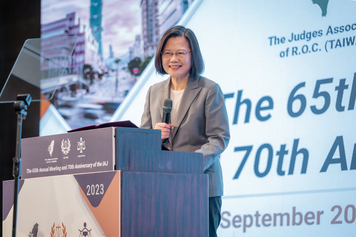 昨（19）日，25名美國共和黨籍眾議員繼4月後再次寄出聯署信，要求美國政府邀請台灣總統蔡英文參加亞太經濟合作會議（APEC） 圖：總統府提供（資料照）