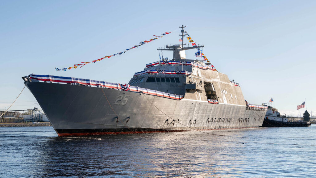 美國海軍第13艘「自由級」濱海戰鬥艦「馬里內特號(USS Marinette LCS-25)」9月16日在密西根州正式成軍服役。 圖：翻攝Lockheed Martin