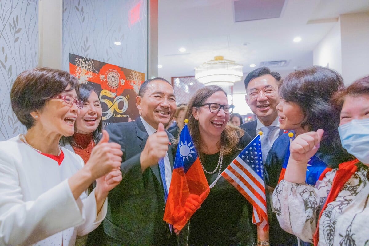 侯友宜此次訪問華府與AIT主席羅森柏格密集相處。 圖：翻攝X（前推特）
