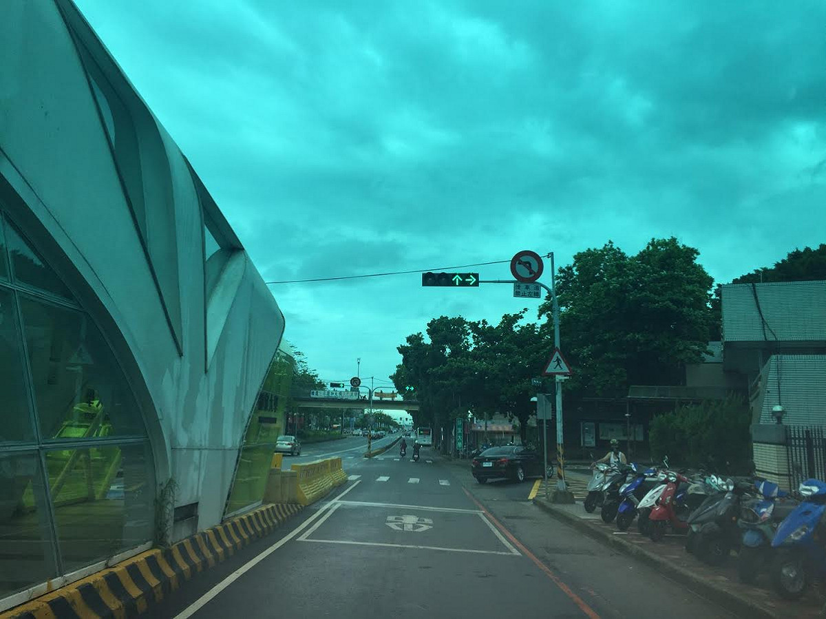 靜宜大學前台灣大道排水順暢，災後已清理整潔恢復市容 圖:台中市政府提供
