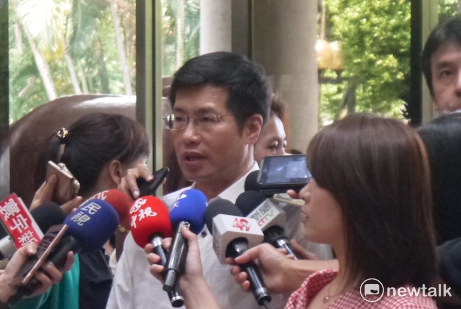 立法委員羅致政表示，臨時會將審議《前瞻基礎建設條例》草案，希望國民黨不要做無謂的杯葛。 圖：鍾孟軒/攝