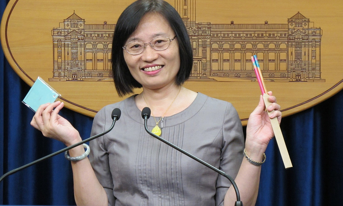 總統府公共事務室主任張文蘭6日說明總統府網站大改版理念。 圖：林朝億/攝