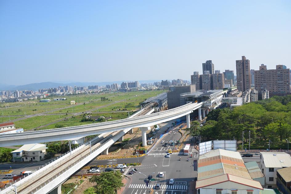 台中捷運股份有限公司今 (17) 天宣布將招募包括運務、維修及經營管理等3大類組共95名職缺，薪資最高上看6萬9000元。 圖 : 台中市政府交通局/提供