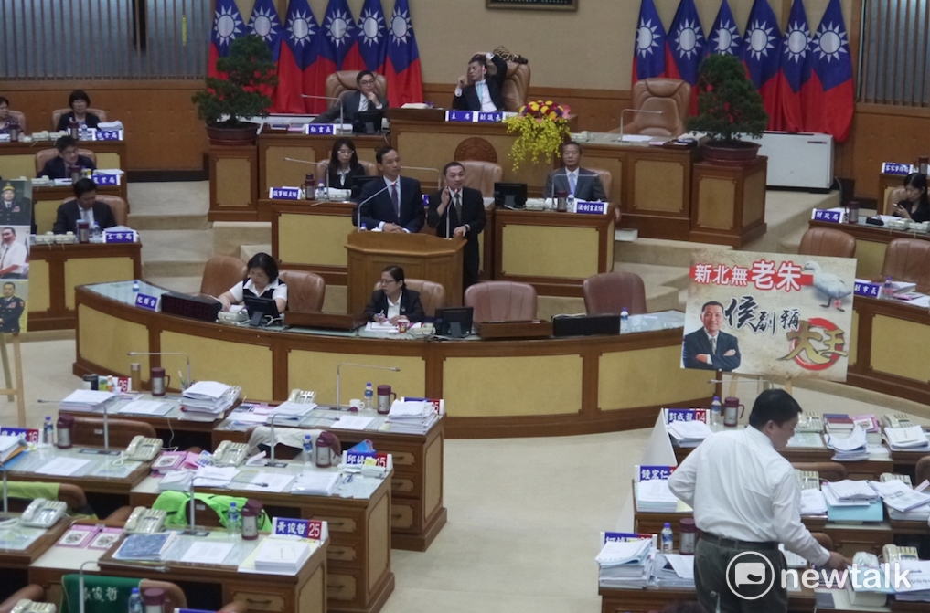 新北市副市長侯友宜頻頻被詢問是否要選新北市長。 圖：鍾孟軒/攝