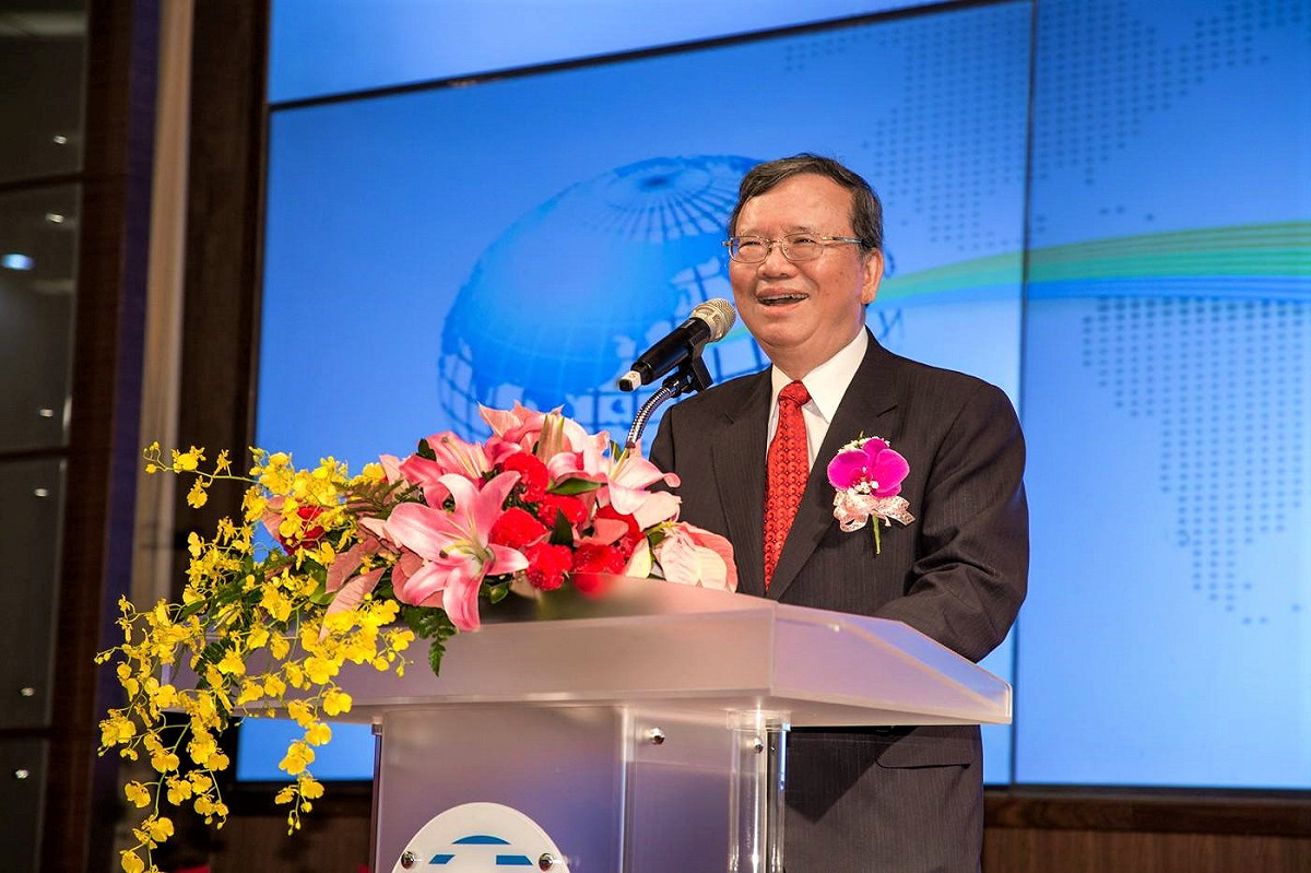 今日 （9）中華電信董事長鄭優表示相當看好資安未來龐大的商機，已規劃成立資安子公司。 圖：翻攝自 中華電信客服Q博士 粉絲專頁