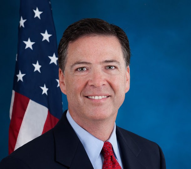 美國聯邦調查局(FBI)前局長柯米(James Comey)於當地時間8日表示，他把記載和美國總統川普對話內容的備忘錄洩漏給1名「密友」，請他洩漏給記者，此舉引發川普律師的批評。八卦網站TMZ報導，根據經營名人講者公司的數名人士，柯米（James Comey）現在每場演講有望賺進7萬5000美元（約台幣220萬）至10萬美元（約台幣300萬）， 圖: 翻攝美國聯邦調查局官網
