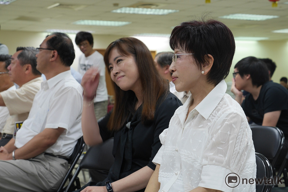 張雅屏太太今天也到場支持先生。 圖：趙婉淳/攝
