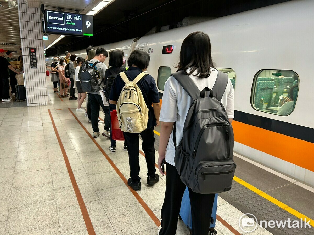 國慶煙火在台中施放，民眾也憂心會湧入更多人潮，台灣高鐵公司也做出回應。 圖：林岑韋／攝（資料照）