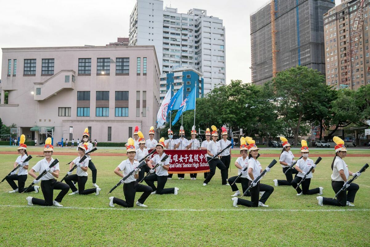 雄女樂儀隊加緊排練。 圖：高雄市行國處提供