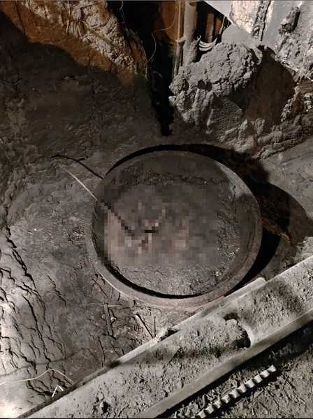 60歲余姓工人跌進高溫1000度的電爐。 圖：翻攝記者爆料網