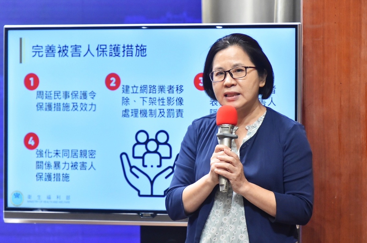 針對狼師毛畯珅罪行，保護司司長張秀鴛表示，將檢討並修訂「兒少權法」相關法規，如統一規範行政調查後「認定委員會」的組成比例，讓調查結果更具公信力。（圖為資料照） 圖：行政院／提供