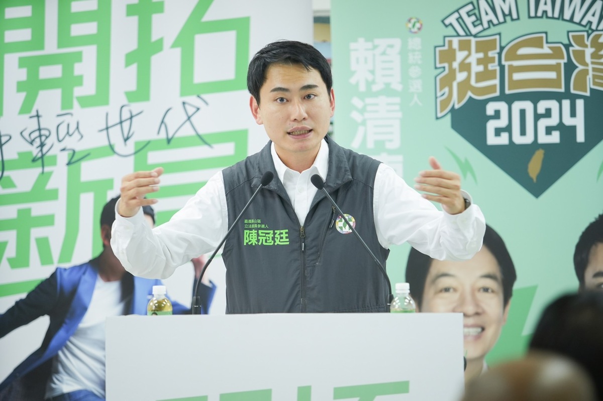 民進黨提名嘉義縣山區立委參選人陳冠廷，昨(21)日舉行交通政策記者會。 圖：翻攝自 陳冠廷 臉書