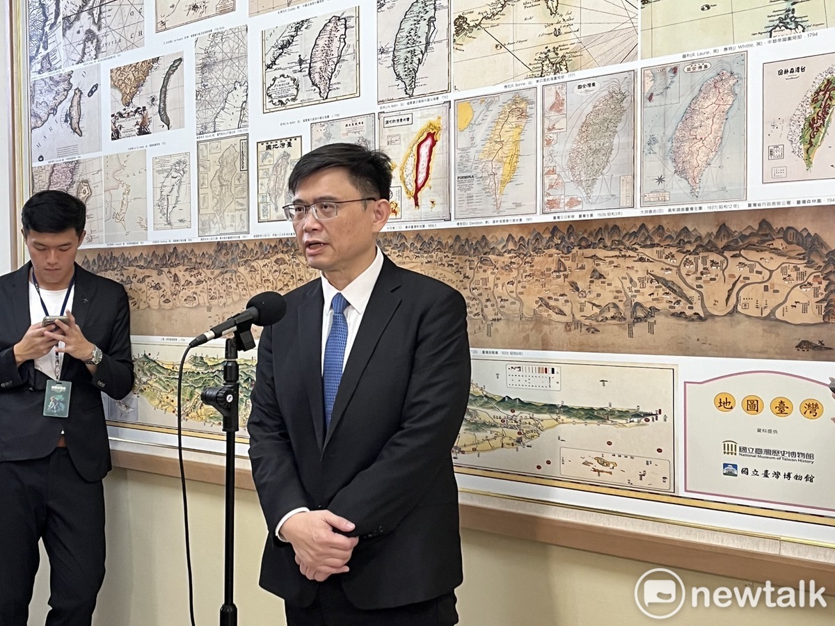 民進黨立委賴瑞隆今(27)日在立院針對近期民調藍白合超車賴清德做出回應。 圖：金大鈞/攝