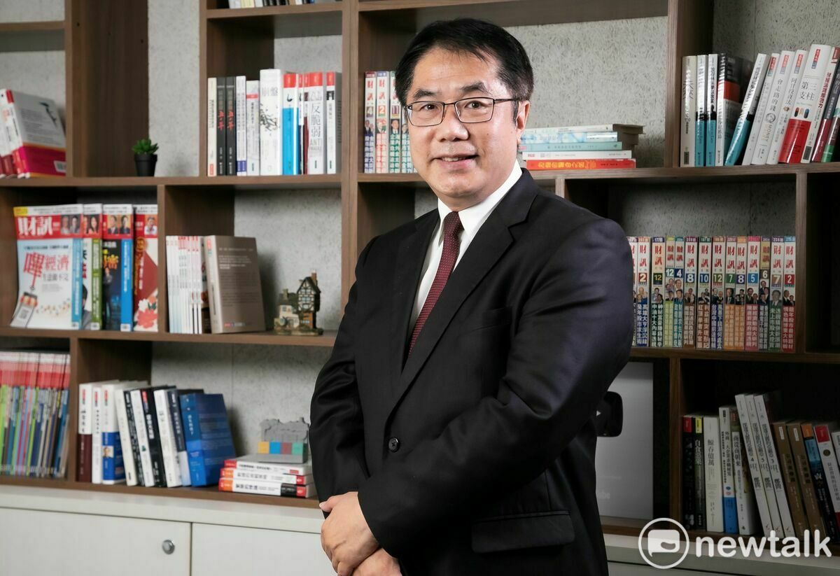 黃偉哲表示，一個城市的進步需要大家一起動手，不能淪為政治口水戰，遭人任意批評。這次的調查是第三方媒體所做，並沒有政黨傾向，對於調查結果，有肯定之處市府團隊表示感謝，不足落後的部分，市府團隊也會檢討並努力改進。 圖：台南市政府提供