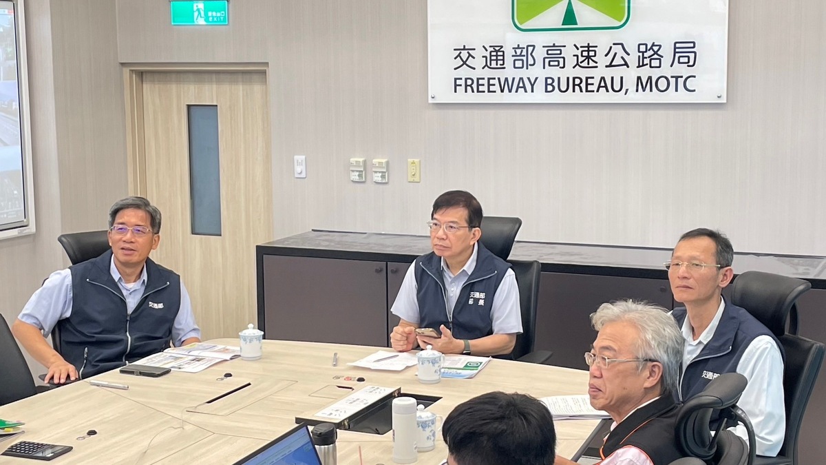 王國材表示，未來國道有6個長遠建設計劃改善塞車問題。 圖：交通部高速公路局／提供