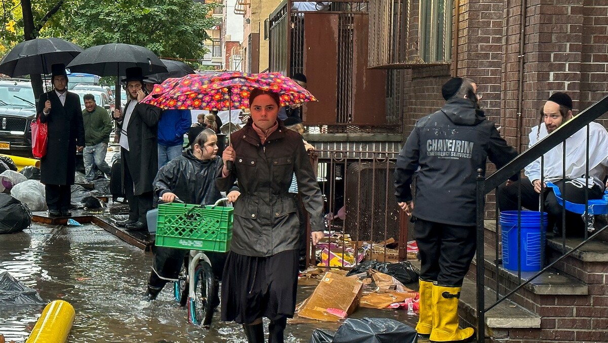 美國紐約市整星期降下大雨，29日一陣暴雨更引發全市大淹水。 圖：美聯社／達志影像