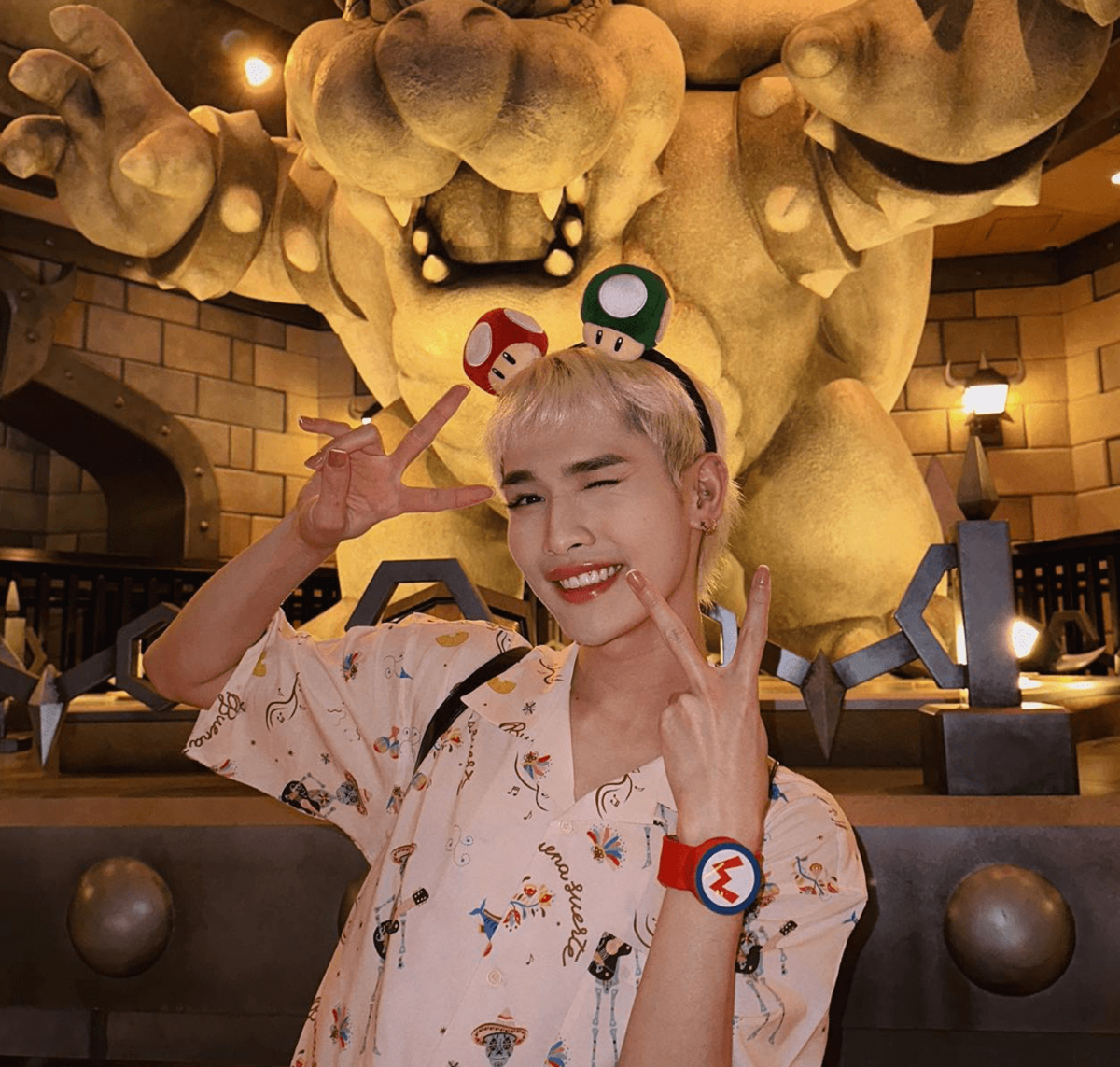 百萬YouTuber「鍾明軒」日前被一名網友指控，在六福村推人、踩腳。 圖：翻攝自IG＠big_star_ken