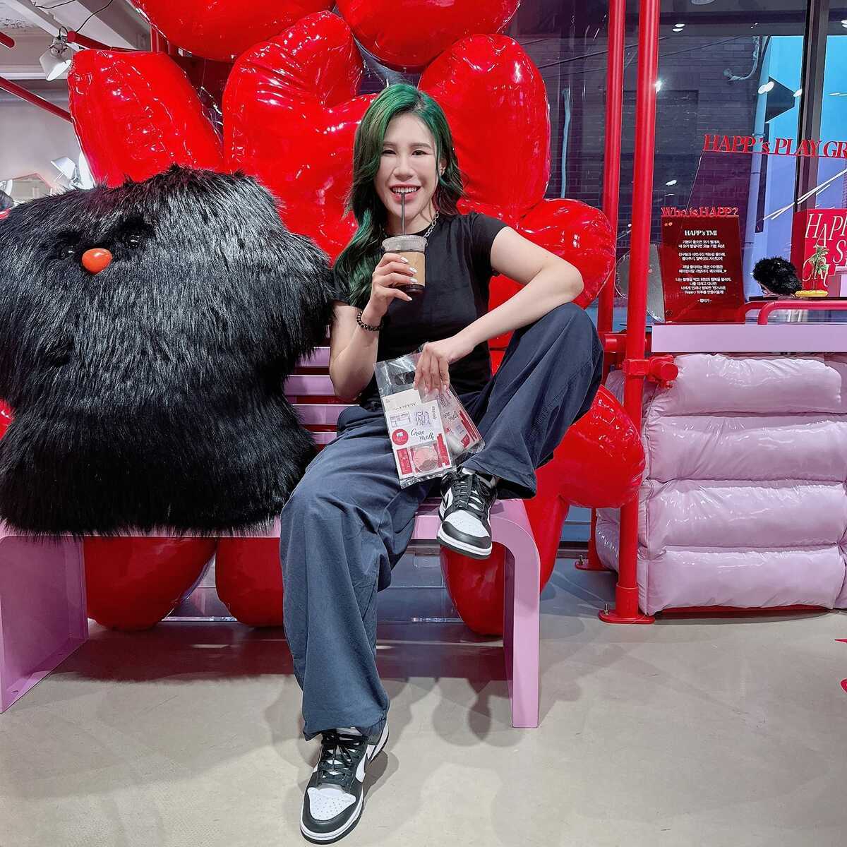 人氣網紅「丹妮婊姐」有話直說的率真個性，吸引不少粉絲追蹤。 圖：翻攝自FB／丹妮婊姐星球
