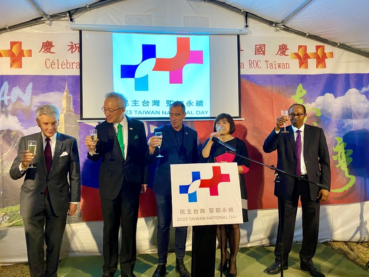 駐法代表處於前（4）日傍晚舉行國慶酒會，法國議員、官員及多國外交使節團現身出席。 圖：取自 駐法台北代表處 Taïwan en France 推特（X）