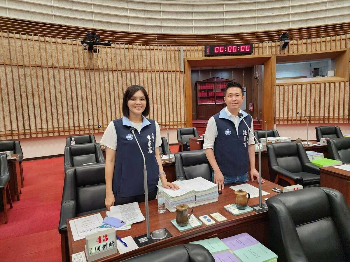 KK政線立委參選人李眉蓁(左)、鍾易仲。 圖：KK政線提供