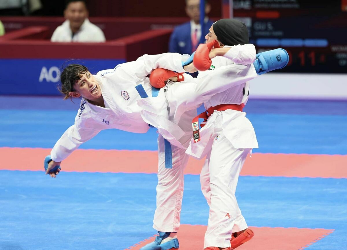 杭州亞運 8 日進行空手道女子50公斤級賽事，台灣選手谷筱霜連過三關，最後拿下金牌，拿到中華隊第19面金牌。 圖/翻攝自中華奧會 Chinese Taipei Olympic Committee 臉書