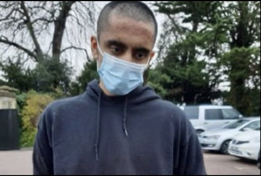 英國男子賈斯萬特·辛格·柴爾（Jaswant Singh Chail）因企圖刺殺女王，上周被判處 9 年監禁。 圖: 翻攝自@JamesPGoddard90  X