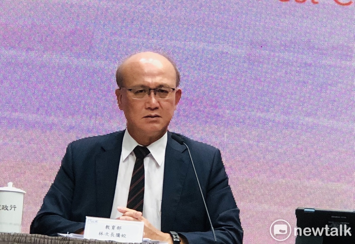 教育部次長林騰蛟今（12）天列席行政院會後記者會。 圖：謝莉慧/攝