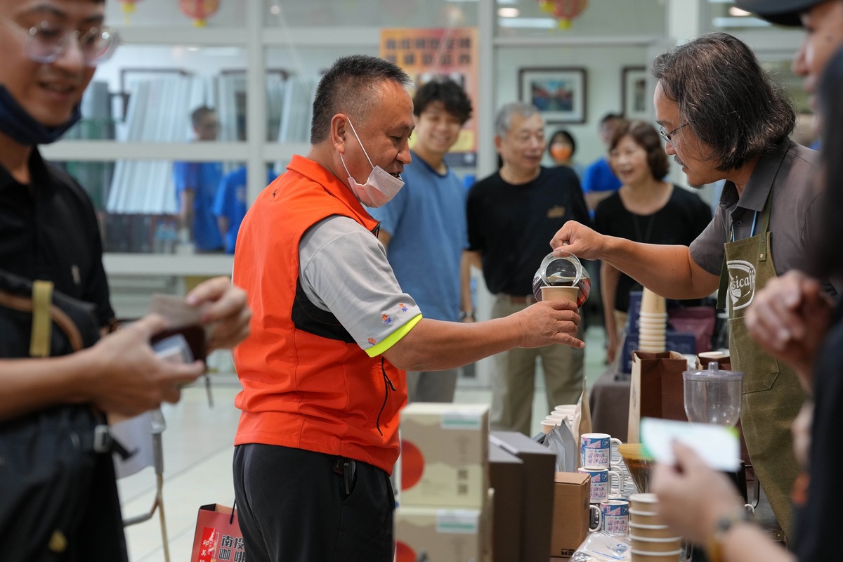 記者會現場由在地精品咖啡業者現沖咖啡供來賓品嘗。 國姓鄉公所/提供
