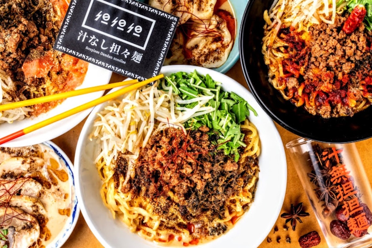 日本出店咖哩店的擔擔麵。 圖：高雄市經發局/提供