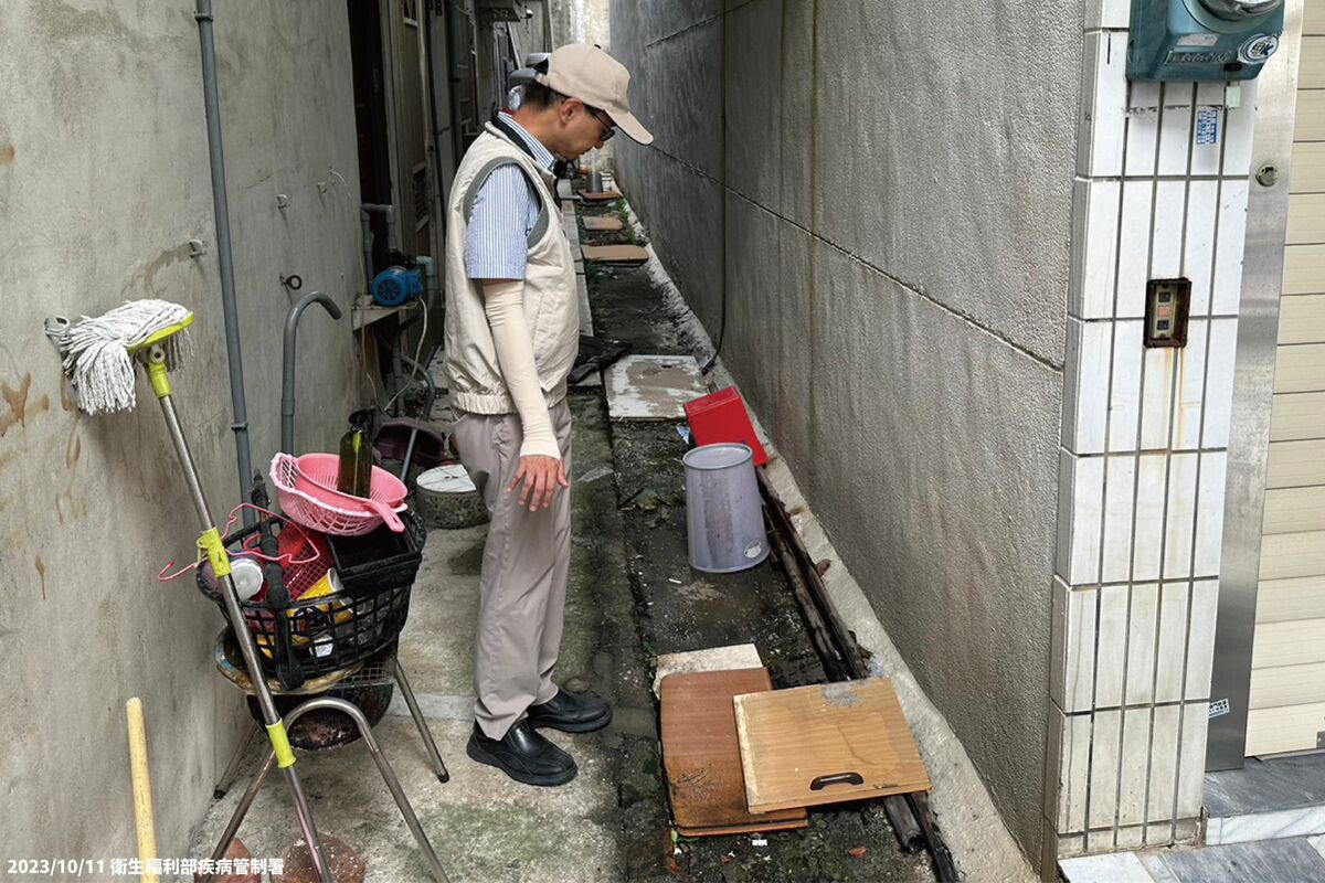 疾病管制署副署長羅一鈞認為民眾防疫意識提高許多，也呼籲大家不要鬆卸，讓疫情持續下降。 圖：疾管署／提供