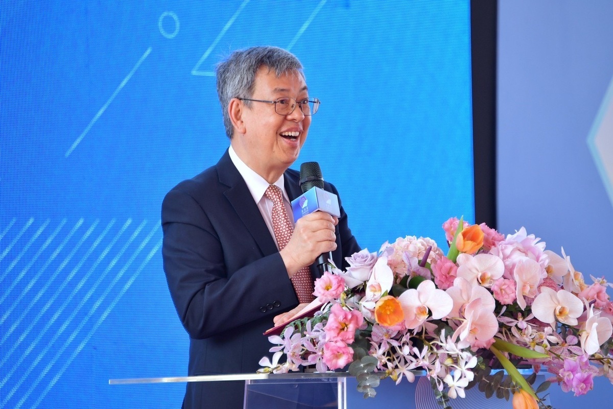 陳建仁期許打造高雄成為台灣智慧科技園區典範。 圖：行政院/提供