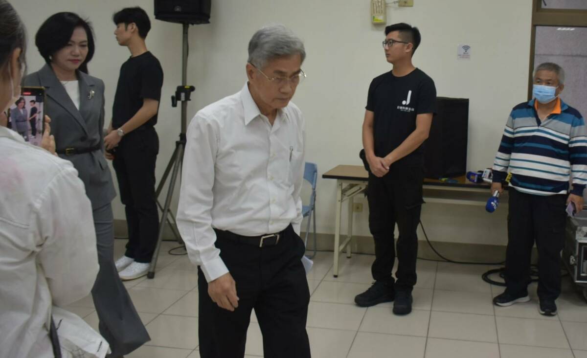 明揚國際董事長劉安晧（中）。 圖： 孫家銘攝