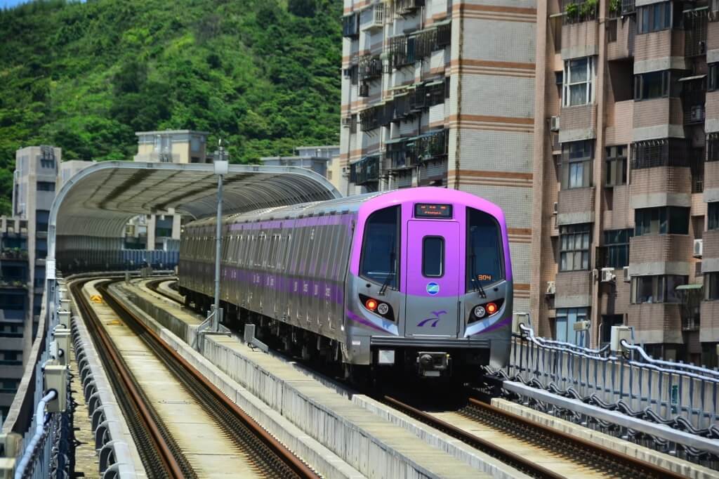 桃園機場捷運今（16）天晚間因系統異常，A1台北車站至A7體育大學站暫停營運。（示意照） 圖：桃捷提供