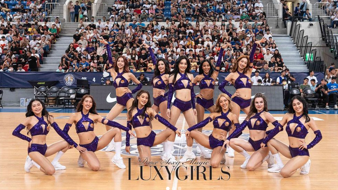 知名啦啦隊「Luxy Girls」風格火辣，一直以來隊服、舞蹈動作都飽受爭議。 圖：翻攝自IG＠luxygirlcrew