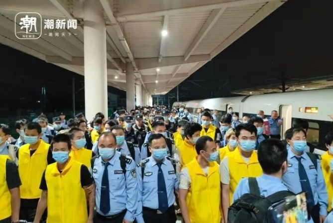 浙江公安押解從緬甸遣返的電信詐騙犯。(示意圖) 圖 : 翻攝自潮新聞