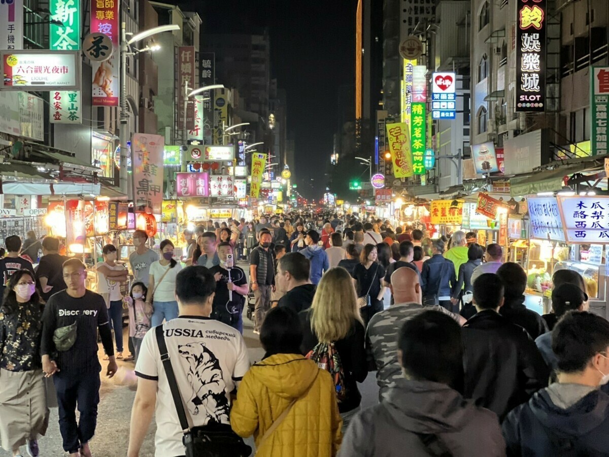演唱會帶動一波夜市商圈經濟產值。 圖：高雄市文化局/提供
