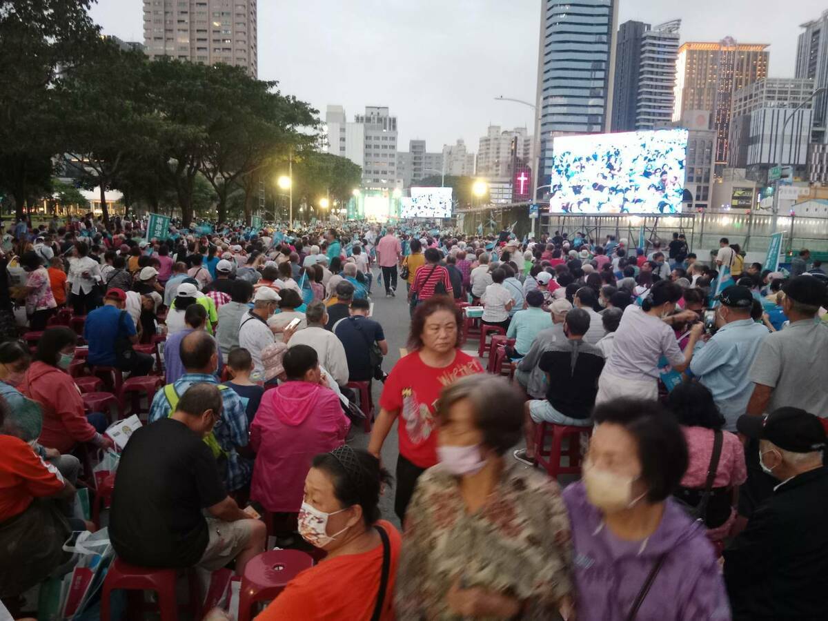 郭倍宏陣營宣稱總部成立逾兩萬人到場。 圖:孫家銘攝（資料照片）