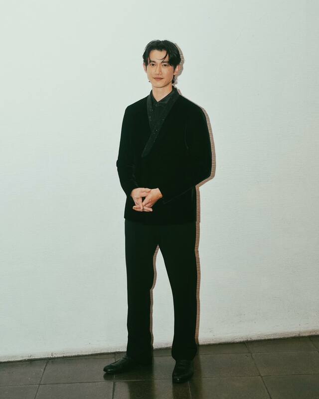 吳慷仁在2024年9月宣布赴中發展，並宣布和中國女星合作新戲《危險關係》，3月31日正式開播。 圖：翻攝自吳慷仁FB