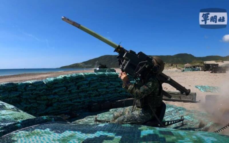 國軍官媒「軍聞社」曾發布影片展示雙聯裝刺針飛彈發射瞬間畫面。 圖：軍聞社提供