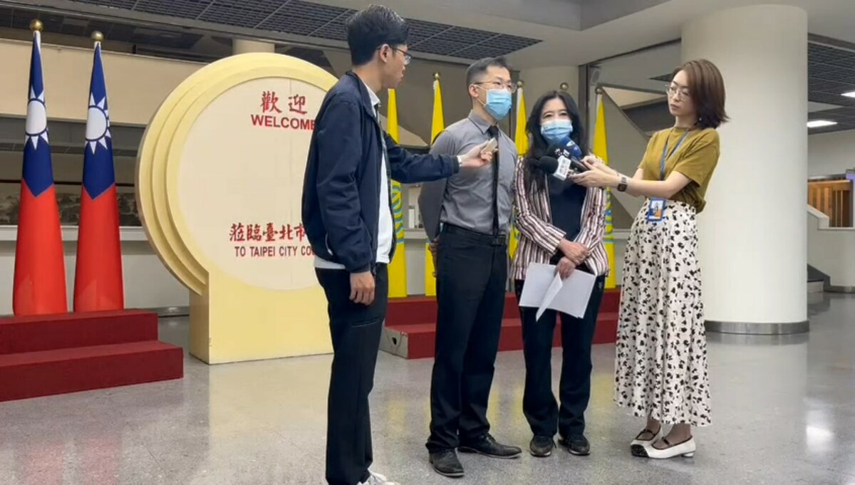 駐巴西聖保羅辦事處組長王之化今年3月墜樓身亡，其涉貪上司、辦事處長馮光中日前被台北地檢署傳喚，訊後以十萬元交保。對此，國民黨台北市議員應曉薇今（25）日痛斥，外交部連對外新聞稿都沒有，要求外交部24小時內說明。 圖：應曉薇辦公室提供