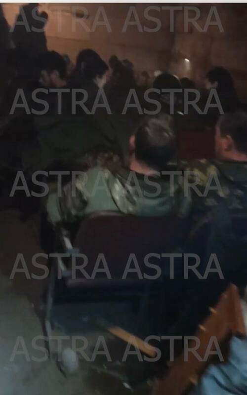 目前約有 230 名俄軍被關押在扎伊采夫文化宮，其中許多是因為拒絕上前線。 圖：翻攝自X (前推特) Astra