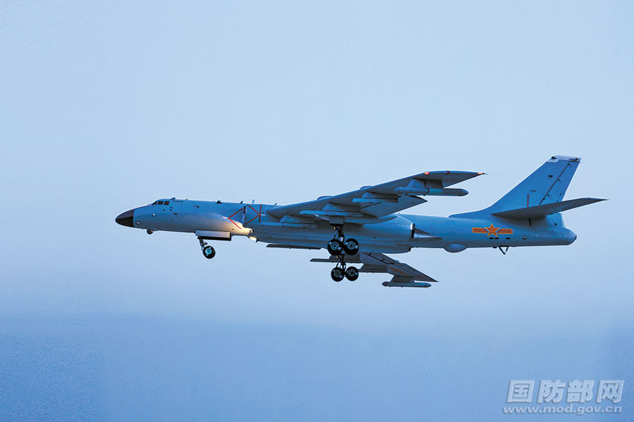 解放軍轟-6機。 圖：翻攝陸網/國防部網