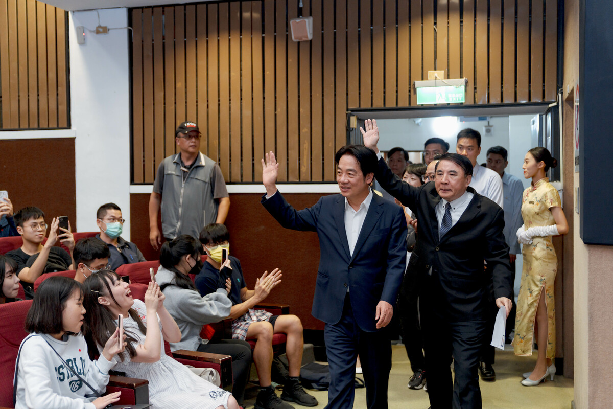 民進黨總統參選人賴清德26日下午前往基隆國立海洋大學演講。 圖：賴清德競辧提供