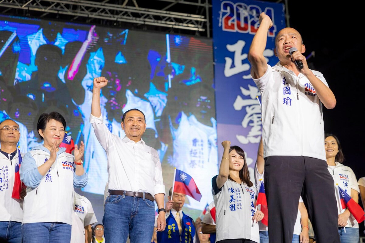 韓國瑜表示：「支持我的男的，基本上都攝護腺腫大，基本上支持我的女的，都過更年期了」 圖：國民黨/提供（資料照）