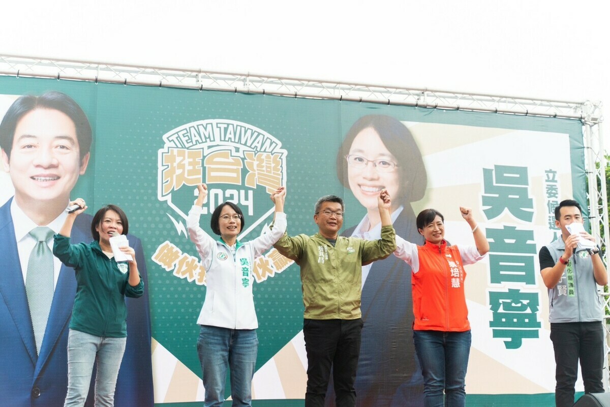 蔡其昌、蔡培慧到場力挺吳音寧。 吳音寧競總/提供