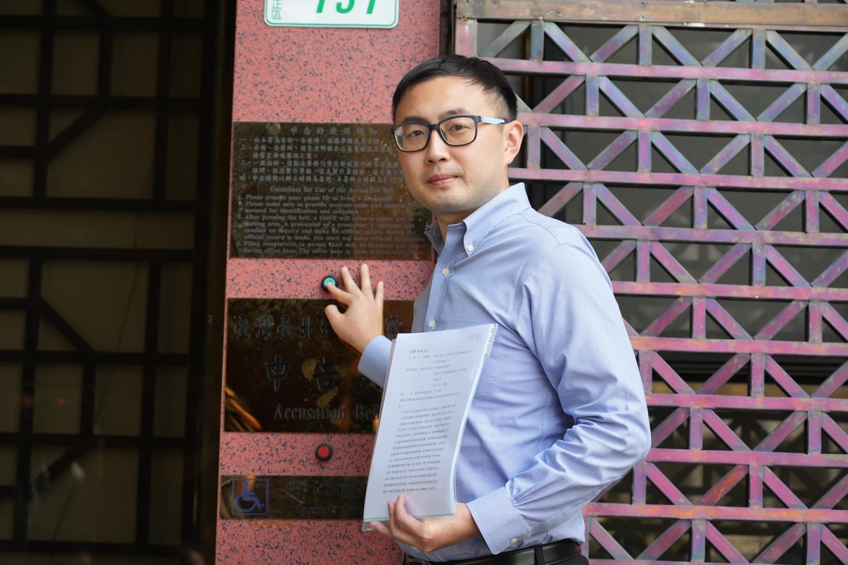 廖先翔表示，面對惡意抹黑，「直接提告不囉唆」，今早已按鈴申告，要把後面放話的黑手揪出來。 圖：翻攝廖先翔臉書