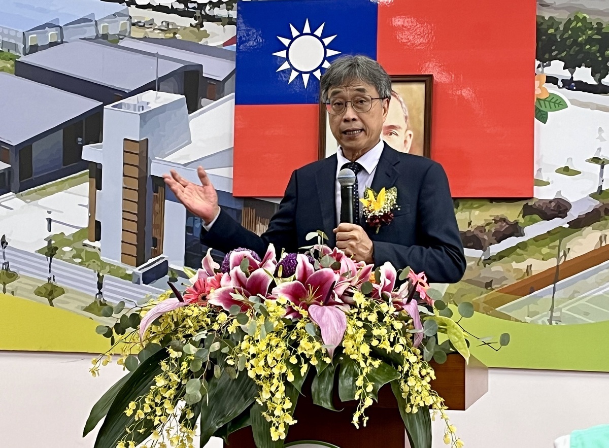 農業部代理部長陳駿季認為花蓮場在歷任場長領導下，開創有機的新局. 圖：農業部 / 提供