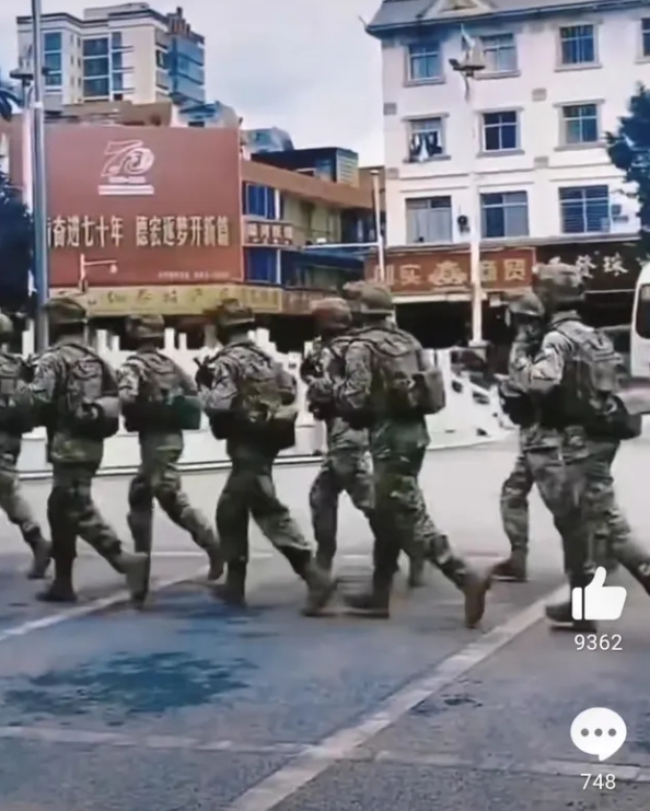 在網路流傳的抖音影片顯示，中國解放軍已接管雲南中緬邊境。 圖 : 翻攝自抖音