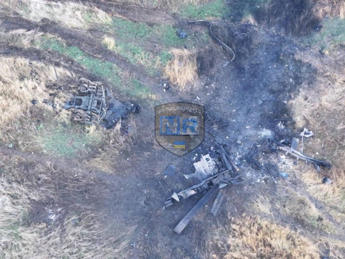 俄軍於烏克蘭基爾斯克地區損失18輛裝甲車。 翻攝自X帳號「NOELREPORTS」